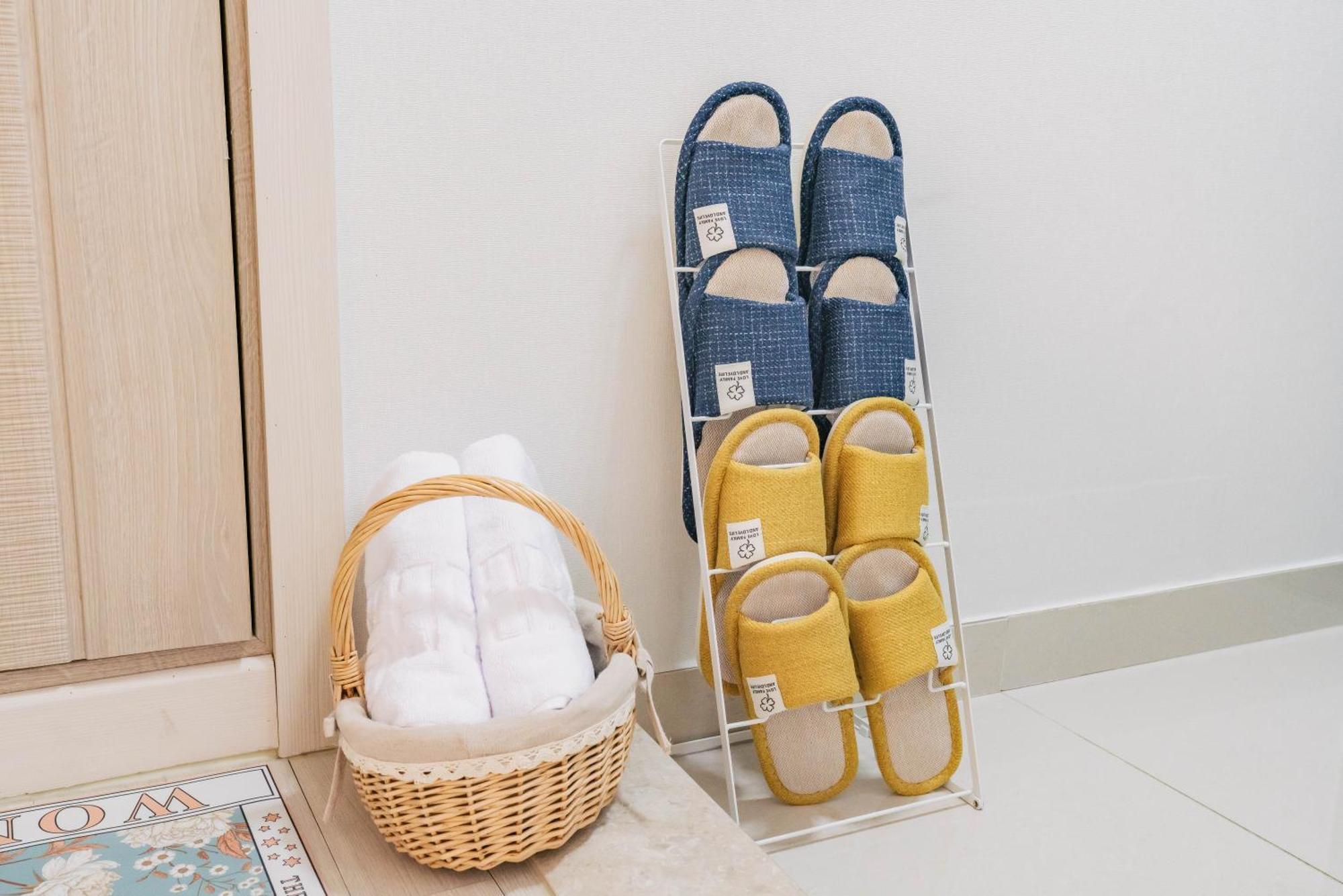 Stayseeu - Botanic Park, Airport - Foreigners Only Apartment