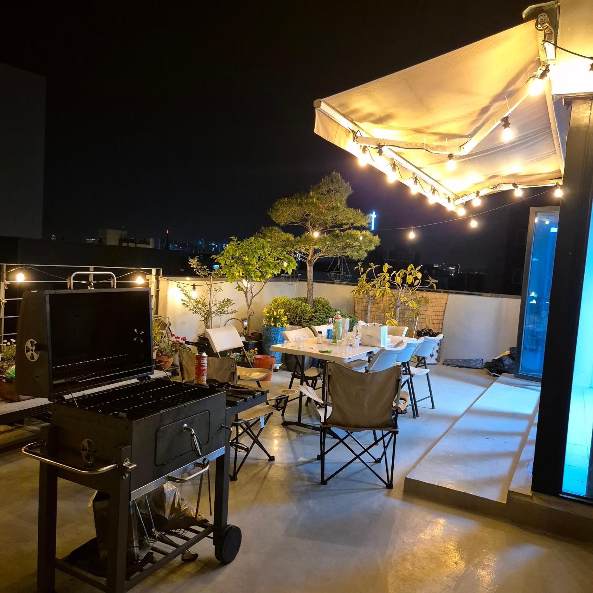 Stayseeu - Botanic Park, Airport - Foreigners Only Apartment *